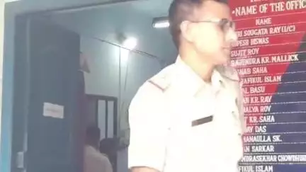 কৃষ্ণগঞ্জ: নাবালিকাকে শ্লীলতাহানির অভিযোগে আজ ২ অভিযুক্তকে আদালতে পেশ করল কৃষ্ণগঞ্জ থানার পুলিশ