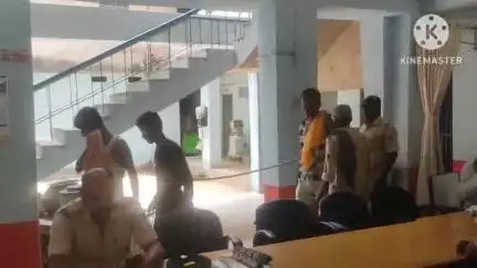 थरथरी: दयालपुर के पास चोरी की बाइक के साथ दो बाइक चोर गिरफ्तार, मारपीट का आरोपी भी न्यायालय में पेश