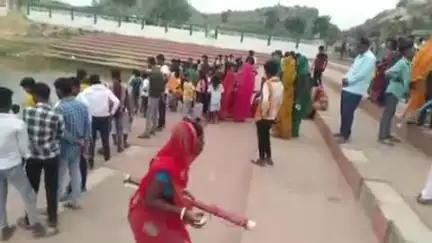 टेटिया बम्बर: देवघरा: शिवगंगा में स्नान करते समय युवक डूबा, पुलिस ने गोताखोर बुलाए, शव नहीं मिला