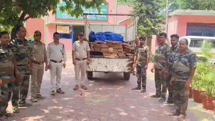ତାଳଚେର ସଦର: କୋଶଳା କୁମୁଣ୍ଡା ରାସ୍ତାରୁ କାଠ ଚୋରି କରିବା ଅଭିଯୋଗରେ ଶାଳ କାଠ ସହ ପିକଅପ ଗାଡି ଜବତ