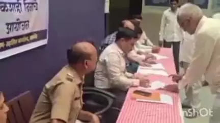 जामनेर: तहसील कार्यालयात लोकशाही दिवस संपन्न,विविध विभागाचे 15 अर्ज करण्यात आले होते दाखल.