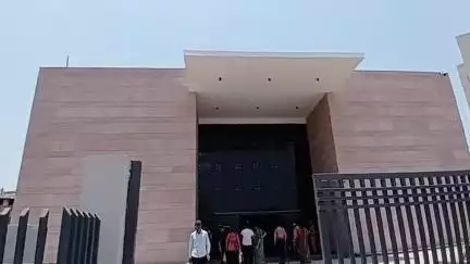વડનગર: વડનગર મ્યુઝિયમમાં અધિકારી દ્વારા મહિલા કર્મચારીઓની છેડતી અને સતામણી મામલે ભારે હોબાળો