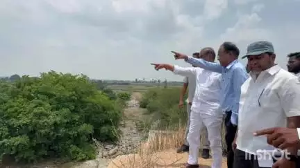 కథలాపూర్: ఇరిగేషన్ అధికారులతో రాళ్లవాగు ప్రాజెక్టును సందర్శించిన వేములవాడ ఎమ్మెల్యే ఆది శ్రీనివాస్