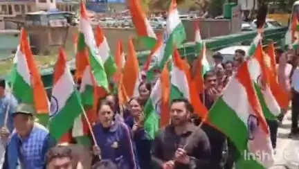 चच्योट: थुनाग में निकाली गई भव्य तिरंगा यात्रा, पूर्व मुख्यमंत्री जयराम ठाकुर भी रहे शामिल