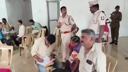 ஸ்ரீபெரும்புதூர்: ஸ்ரீபெரும்புதூர் காவல் உட்கோட்டத்தில் காணாமல் போனவர்கள் குறித்து அளித்த புகார்கள் தொடர்பாக மனுதாரர்களிடம் கலந்தாய்வு கூட்டம்
