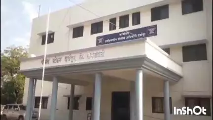 दर्यापूर: थिलोरी येथून अज्ञात चोरट्याने ट्रॅक्टर मधील बॅटरी नेली चोरुन;दर्यापूर पोलीसात तक्रार