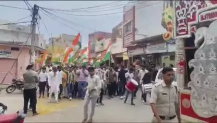 झारडा: भारतीय सेना के ऑपरेशन सिंदूर की सफलता के बाद झारड़ा नगर में भाजपा ने निकाली तिरंगा यात्रा