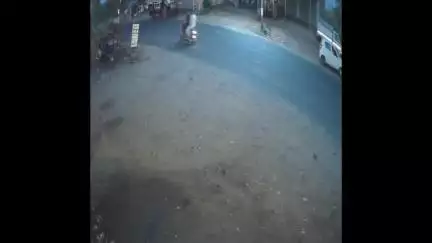 દેવગઢબારીયા: દેવગઢ બારીયા ના પીપલોદ હાઇવે ઉપર કાર તેમજ બાઈક વચ્ચે અકસ્માત