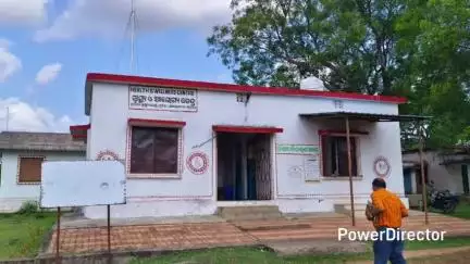 ଯଶିପୁର: ମୟୂରଭଂଜ ଜିଲ୍ଲାପାଳ ଘାଗରବେଡା ଗ୍ରାମ ପଂଚାୟତରେ ମଣ୍ଡି ବ୍ୟବସ୍ଥା ଅନୁଧ୍ୟାନ କରିବା ସହିତ  ସ୍ବାସ୍ଥ୍ୟ କେନ୍ଦ୍ର ପରିଦର୍ଶନ କଲେ
