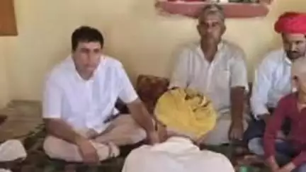 बायतु: बायतु विधायक हरीश चौधरी ने रिछोली गांव का दौरा किया, शोक सभा में की शिरकत