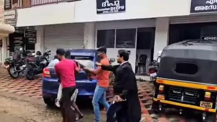 പത്തനാപുരം: പത്തനാപുരത്ത് യുവാവിനെ കൊന്ന് വനത്തിൽ തള്ളിയ കേസിൽ ഒളിവിലായിരുന്ന പ്രതി പിടിയിൽ