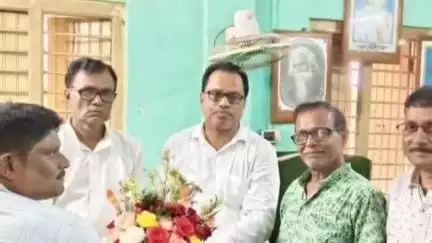 পটাশপুর ১: কাঁথি সাংগঠনিক জেলা তৃণমূলকংগ্রেসের পুনরায় নির্বাচিত সভাপতি পীযুষ কান্তি পণ্ডাকে  সম্বর্ধনা দিল নৈপুর অঞ্চল তৃণমূল
