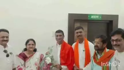कारंजा: नवनिर्वाचित भाजपा जिल्हाध्यक्ष पुरुषोत्तम चितलांगे यांचा  शहरातील विश्रामगृह येथे सत्कार