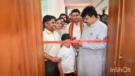 मगरलोड: राजस्व व प्रभारी मंत्री टंकराम वर्मा ने जिला पंचायत अध्यक्ष कार्यालय का शुभारंभ किया