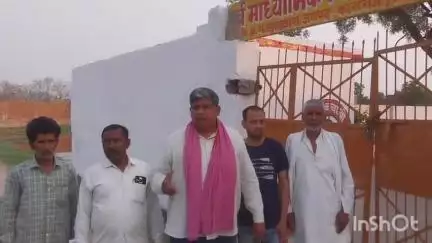 #पटियाली: ग्राम धवा से पचपोखरा तक (पूर्व माध्यमिक विद्यालय, धवा) के पास से जाने वाले मार्ग की मरम्मत हेतु अनुरोध।
अब्दुल हफीज गांधी