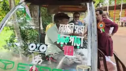 আমডাঙা: দত্তপুকুরে টোটো চালকদের উদ্যোগে স্বেচ্ছায় রক্তদান শিবির অনুষ্ঠিত হলো