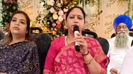 लाडवा: हरियाणा बाल कल्याण विभाग की उपाध्यक्ष सुमन सैनी अनाज मंडी धर्मशाला में आयोजित कार्यक्रम में मुख्य अतिथि रहीं