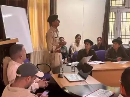 सराहन: नोगली में वन मित्रों के लिए पांच दिवसीय प्रशिक्षण शिविर का शुभारंभ, सराहन के 9 वन मित्र ले रहे हैं प्रशिक्षण