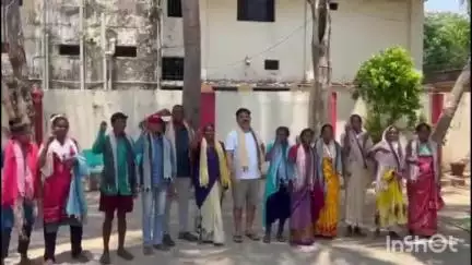 बीजापुर: बीजापुर विधायक विक्रम मंडावी ने बोरे बासी का सेवन कर मजदूर दिवस की दी बधाई