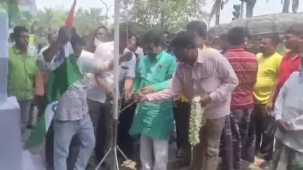 কান্দি: ঐতিহাসিক মে দিবস পালন কান্দিতে: শ্রমিকদের অধিকার রক্ষায় বার্তা