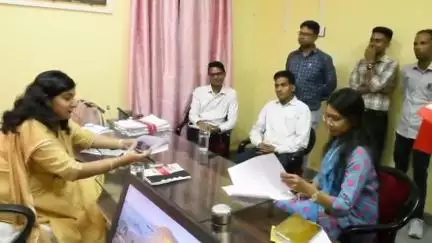 मलारनाडूंगर: मलारना डूंगर: कलक्टर शुभम चौधरी ने एसडीएम कार्यालय का निरीक्षण कर व्यवस्थाओं का लिया जायजा