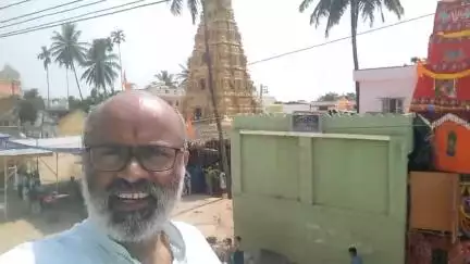 ಅರಕಲಗೂಡು ತಾಲ್ಲೂಕಿನ ರಾಮನಾಥಪುರ ಮನೆಯಲ್ಲೇ ಲೈಬ್ರರಿ ಮಾಡಿರುವ ರಾಮನಾಥಪುರ ಶ್ರೀನಿವಾಸ