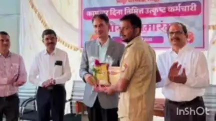 शिरुर अनंतपाळ: उजेड येथील बळीराम काळे सन 2024 -25 करिता कामगार दिनानिमित्त  उत्कृष्ट तार मार्ग कर्मचारी म्हणून सन्मानित