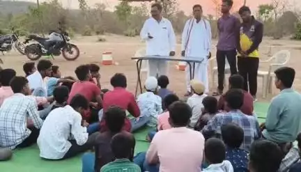 పెద్ద కొడప్​గల్​: కాటేపల్లిలో క్రికెట్ విజేతలకు బహుమతులు ప్రధానం