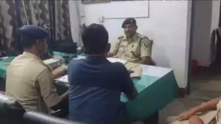 बाबूबरही: सदर एसडीपीओ-2 मनोज राम ने बाबूबरही थाना में लंबित मामलों की समीक्षा की
