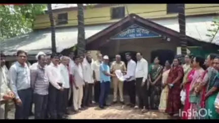 चांदूर रेल्वे: नगरपरिषद चौक शहरात चोरीचे दिवसा रात्री सत्र सुरूच नागरिकांचे पोलिसात निवेदन