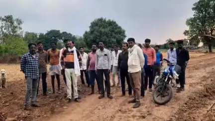 पटेरा: पटेरा ब्लाक के दतिया ग्राम पंचायत में मुख्य मार्ग का रास्ता बंद,ग्रामीणों को परेशानी,सीमांकन नही करने का आरोप,#JANSMSYA