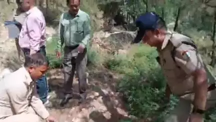 मोरी: आबकारी अधिनियम से संबंधित माल को मोरी पुलिस ने किया नष्ट