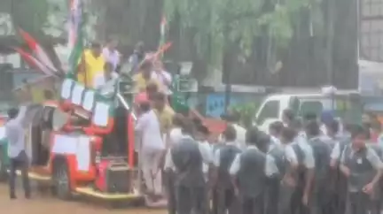 ನ್ಯಾಮತಿ: ನ್ಯಾಮತಿಯಲ್ಲಿ ಬೃಹತ್ ತಿರಂಗ ಯಾತ್ರೆ: ಮಳೆಯಲ್ಲೂ ನುಗ್ಗದ ಜನರ ದೇಶ ಪ್ರೇಮ