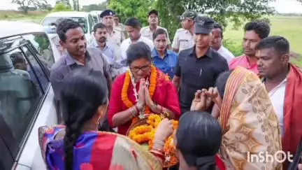 ନିମାପଡା: ଭାର୍ଗବୀନଦୀ ବନ୍ଧର ନରୁଡ଼ାଠାରେ ପଥରପ୍ୟାକିଂକାର୍ଯ୍ୟର ଭିତ୍ତି ପ୍ରସ୍ତରସ୍ଥାପନ କାର୍ଯ୍ୟକ୍ରମ ଅନୁଷ୍ଠିତ ଯୋଗଦେଲେ ରାଜ୍ୟ ଉପ ମୁଖ୍ୟମନ୍ତ୍ରୀ