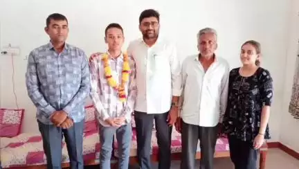 ભેસાણ: ભેસાણ તાલુકાના તેજસ્વી વિદ્યાર્થીઓને પ્રોત્સાહિત કરવામાં આવ્યા