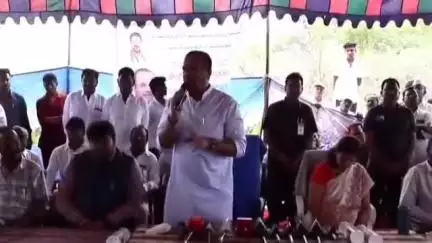 కనగల్: మూడేళ్లలో శ్రీశైల సొరంగ మార్గాన్ని పూర్తిచేసి ప్రతి ఎకరాకు సాగునీరు అందించే విధంగా కృషి చేస్తా: మంత్రి కోమటిరెడ్డి