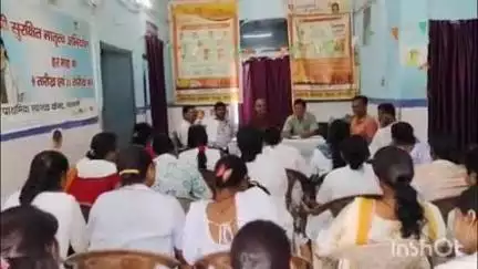 मानसी: मानसी पीएचसी में स्वास्थ्य कर्मियों की साप्ताहिक बैठक आयोजित, कई निर्देश दिए गए