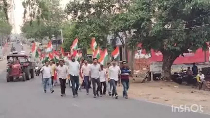 मनिका: ऑपरेशन सिंदूर की सफलता पर मनिका में निकली तिरंगा यात्रा