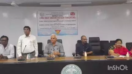 నవాబ్​పేట: జిల్లాలో పనిచేస్తున్న MLHP లకు వైద్య ఆరోగ్యశాఖ ద్వారా జాతీయ ఆరోగ్య కార్యక్రమాలపై అవగాహన సదస్సు