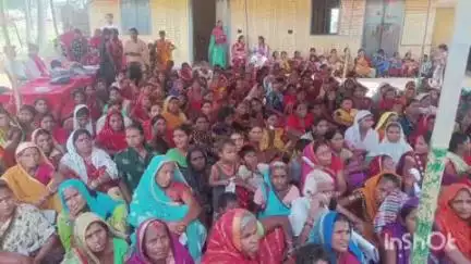 सोनभद्र बंशी सुर्यपुर: खड़ा सीन गांव में जीविका महिला संगठन द्वारा महिला संवाद कार्यक्रम का आयोजन