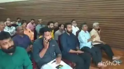ചേർത്തല: കെ.എച്ച്.ആർ.എ അരൂരിൽ ഉണ്ണികൃഷ്ണൻ നായർ അനുസ്മരണം നടത്തി, ദെലീമ ജോജോ എം.എൽ.എ ഉദ്ഘാടനം ചെയ്തു