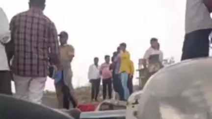 वाशी: वाशी तालुक्यातील तेरखेडा येथे आयशरची दुचाकीला धडक, दोघांचा मृत्यू येरमाळा पोलिसात गुन्हा दाखल