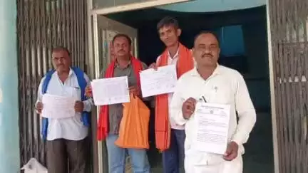 डंडई: कनीय व सहायक अभियंता की लापरवाही से मजदूरों का मास्टर रोल दो बार शून्य, अबुआ आवास व मनरेगा योजना के लाभार्थी परेशान