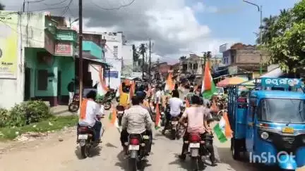 ସୋରଡା: ସୋରଡ଼ା ବ୍ଳକର ୬୪ନଂ ଜୋନରେ ବିଜେପିର ପରାକ୍ରମ ଶୋଭାଯାତ୍ରା,ଭାରତର ସାମରିକ ବାହିନୀର ଆତଙ୍କବାଦୀ ବିରୋଧରେ ବୀରତ୍ୱ କୁ ସନ୍ନମାନ