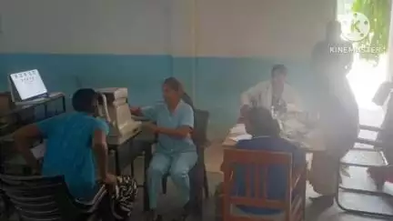 मांडर: दहिसोत बनहोरा स्थित आवासीय बंधु हाई स्कूल में ग्रामीणों के लिए नि:शुल्क नेत्र जांच शिविर का आयोजन किया गया