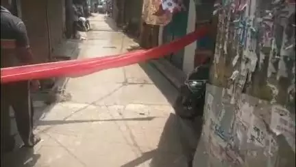 চাকদা: চাকদা ডাউন প্ল্যাটফর্ম থেকে মূল রাস্তার সাথে যোগাযোগকারী রাস্তার অবশেষে সারাই এর কাজ শুরু করলো চাকদা পুরসভা