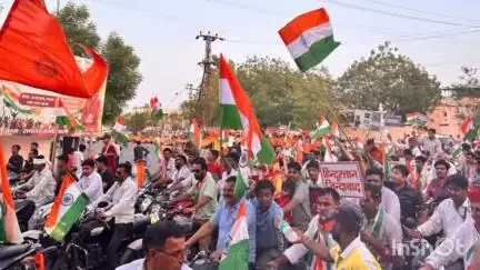 मूंडवा: मूंडवा के भाजपा कार्यकर्ताओं ने नागौर में आयोजित तिरंगा यात्रा में भाग लेकर भारतीय सेना के शौर्य को किया सलाम