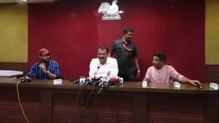 बिचौली हप्सी: नेता प्रतिपक्ष उमंग सिंगार प्रेस क्लब में मीडिया से रूबरू, राजवाड़ा कैबिनेट बैठक और एसआईटी गठन पर उठाए सवाल