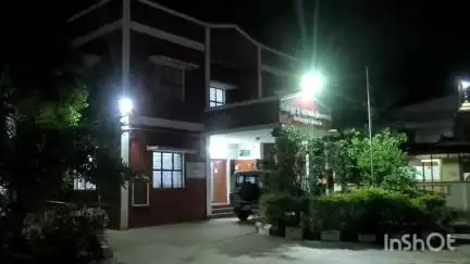 அன்னூர்: காலி மதுபாட்டிலுக்கு பதிலாக பத்து ரூபாய் கொடுக்க தாமதமானதால் ஓதிமலை சாலையில் டாஸ்மாக் ஊழியரை பாட்டிலால் தாக்கிய நபர் கைது