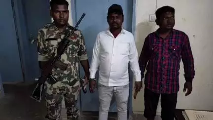 घाट कुसुंभा: बाउघाट थाना पुलिस ने घाटकुसुंभा गांव से दो लोगों को शराब के नशे में गिरफ्तार कर न्यायालय भेजा